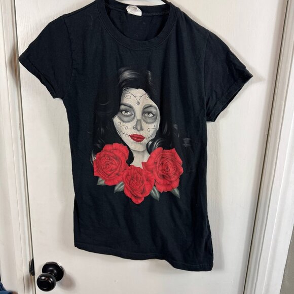 Bay Island Sportswear Sugar Skull Woman Graphic Tee Black Red Roses Size L - Picture 2 of 6